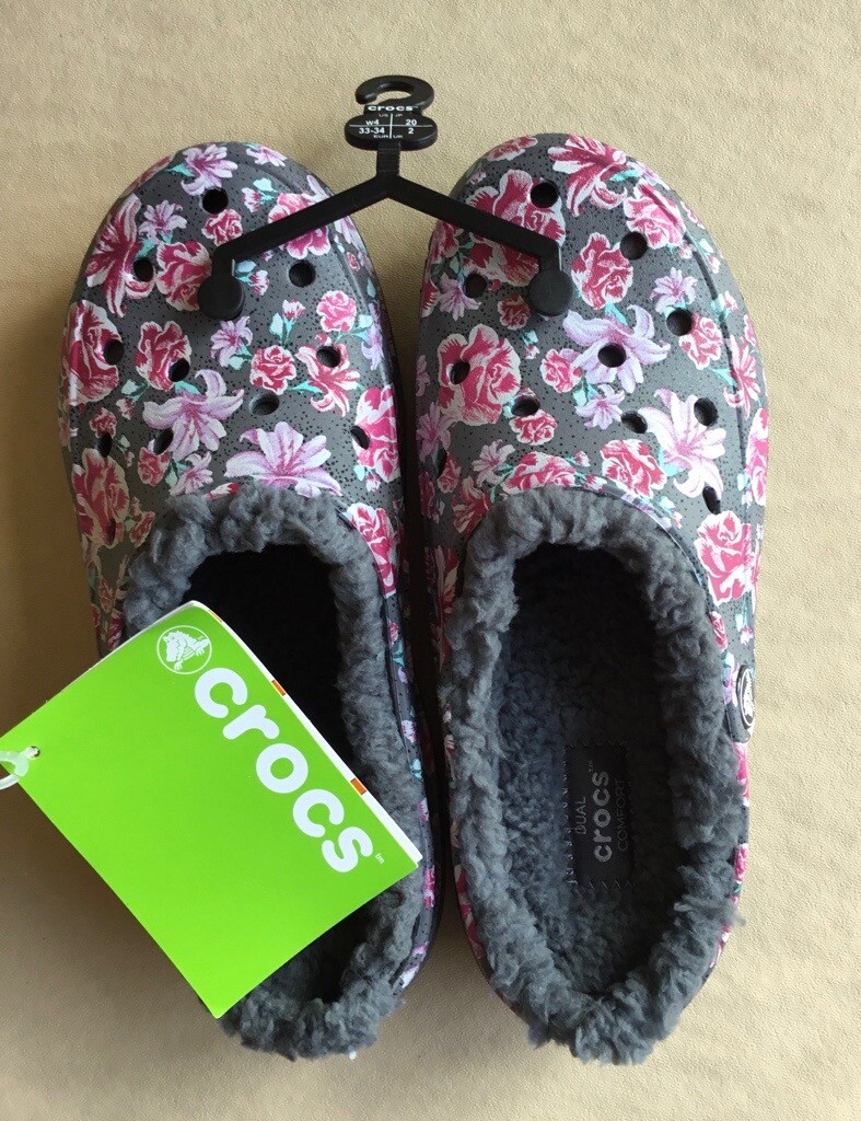 girls fur lined crocs